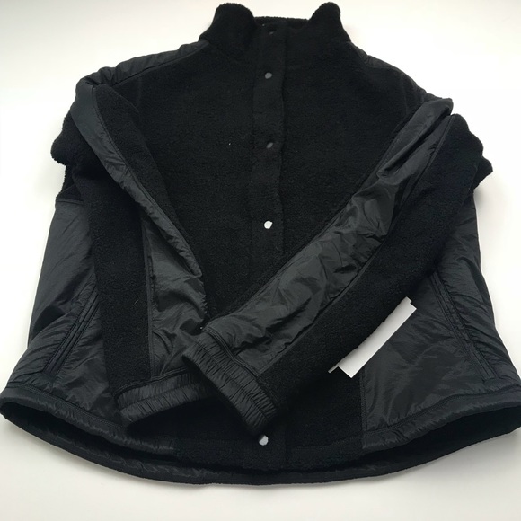 Lululemon Go Cozy Jacket Black Sherpa Fleece - Picture 3 of 7